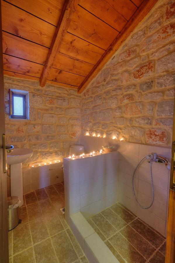 Achelatis Traditional Guest Houses Areopoli Buitenkant foto