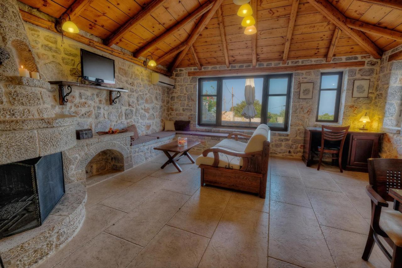Achelatis Traditional Guest Houses Areopoli Buitenkant foto