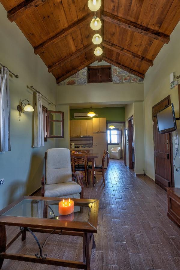 Achelatis Traditional Guest Houses Areopoli Buitenkant foto