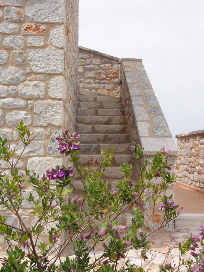 Achelatis Traditional Guest Houses Areopoli Buitenkant foto