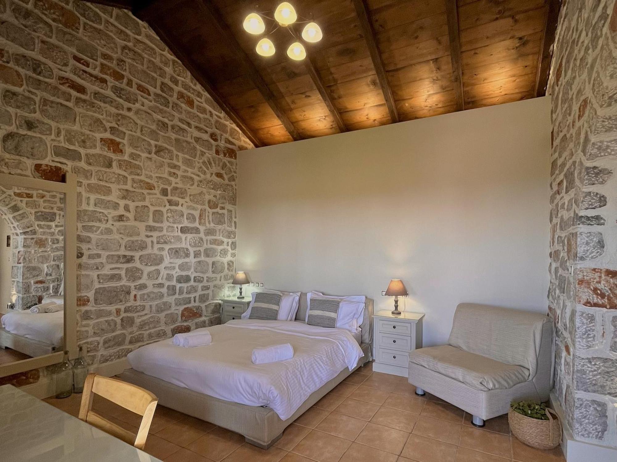 Achelatis Traditional Guest Houses Areopoli Buitenkant foto
